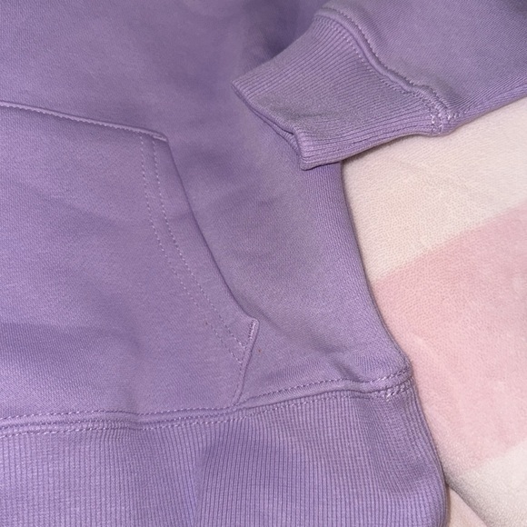 We wander graphic pocket hoodie - Picture 3 of 6